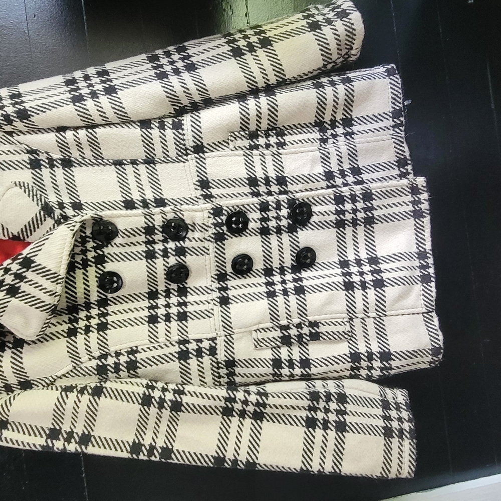 Rue21 Black and White Houndstooth Coat